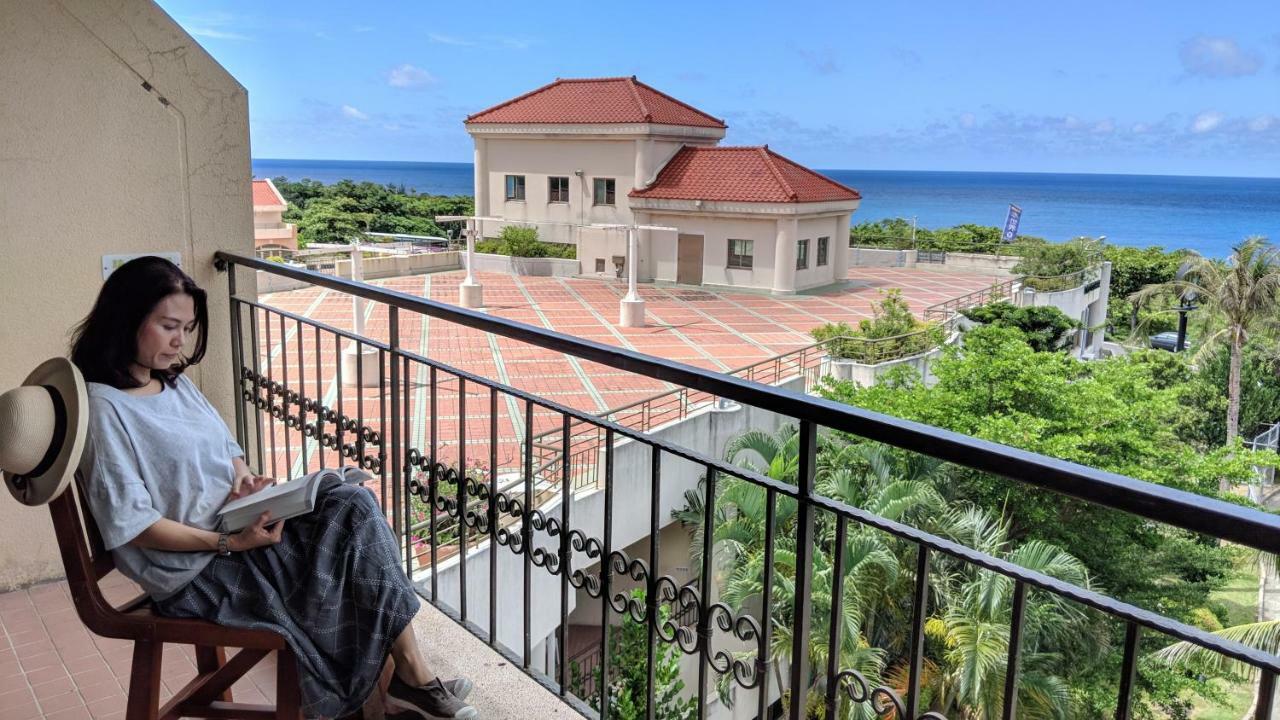 垦丁大街 垦丁福华渡假饭店酒店 外观 照片 A balcony in Okinawa, Japan
