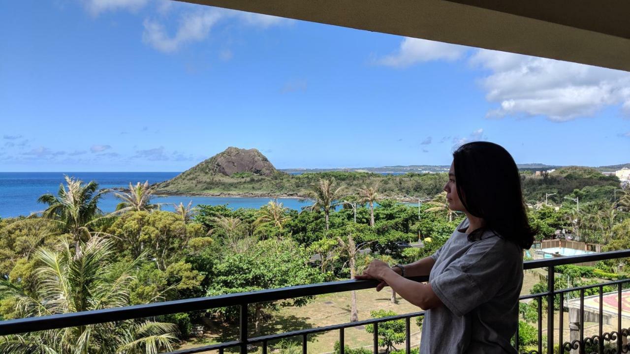 垦丁大街 垦丁福华渡假饭店酒店 外观 照片 View of the Rock of Tinian from the Tinian International Conference Center