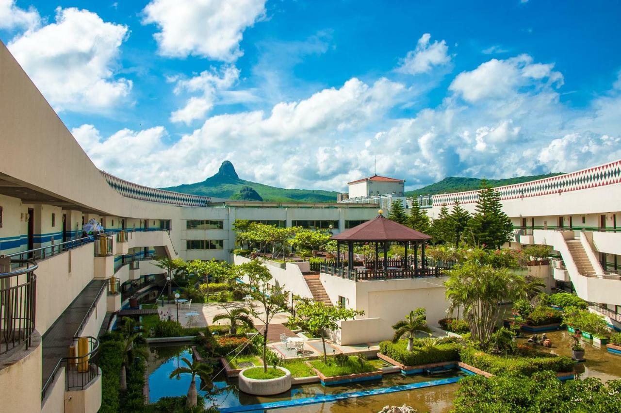 垦丁大街 垦丁福华渡假饭店酒店 外观 照片 View of the campus